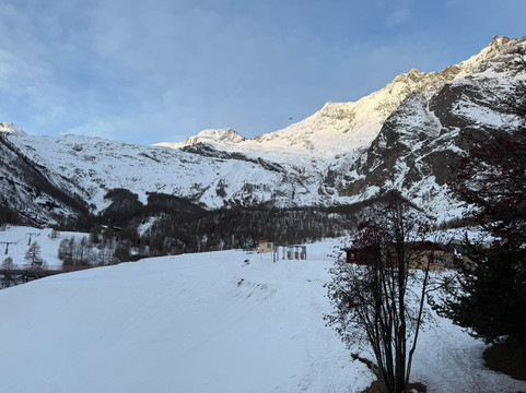 布里斯托尔酒店主图