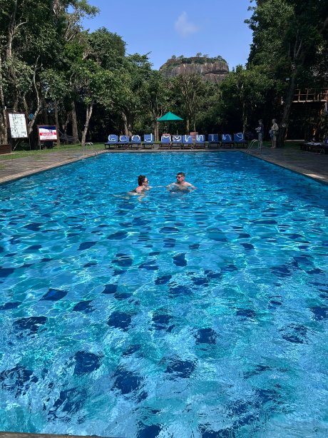 锡吉里亚酒店-泳池