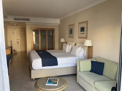 玛丽蒂姆安东尼水疗酒店主图