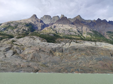 Navigation of Lago Grey-百内国家公园必去景点