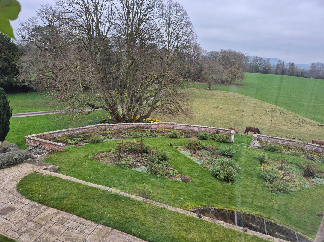 比尔通苑酒店主图