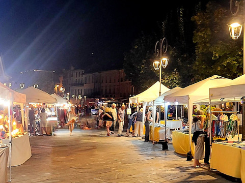 Lungolago Di Cannobbio-坎诺比奥必去景点