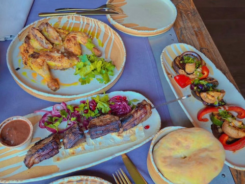 Tikhari Modern Georgia主图