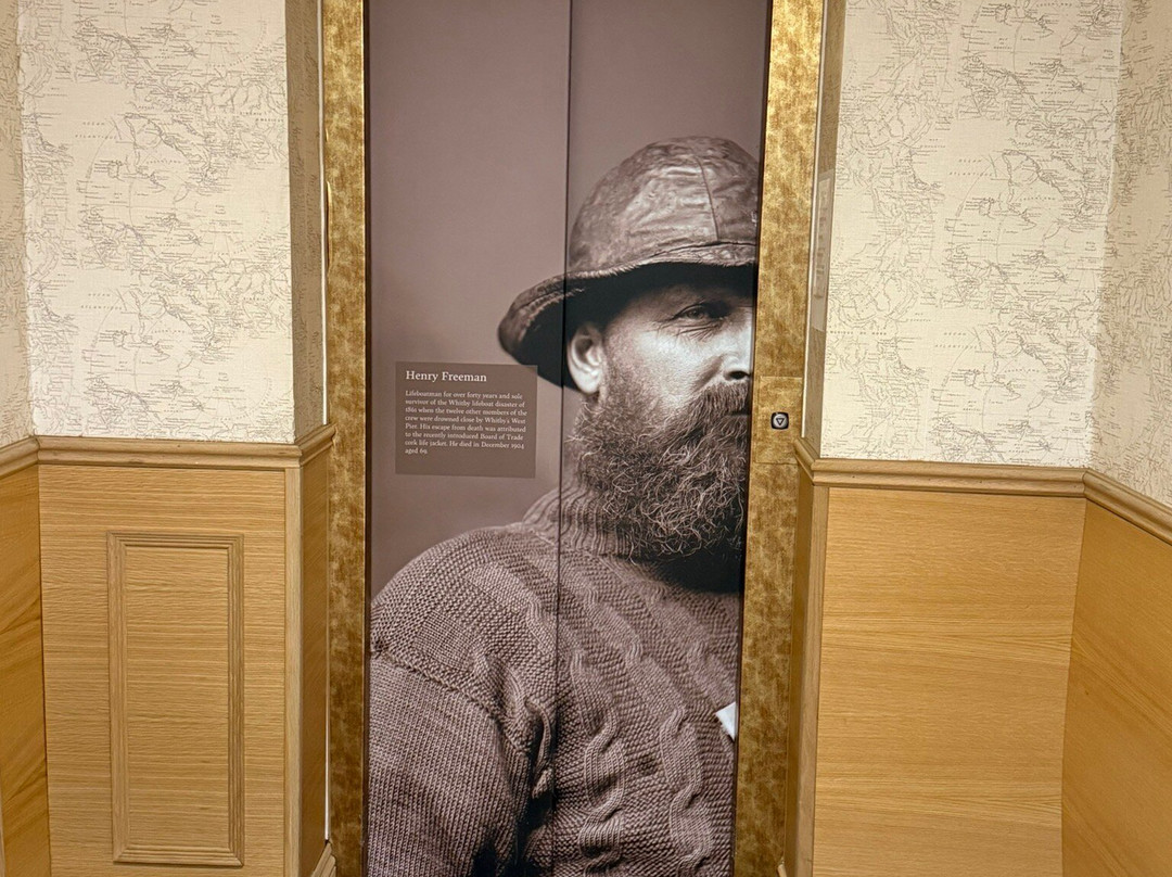 雷索鲁森酒店主图