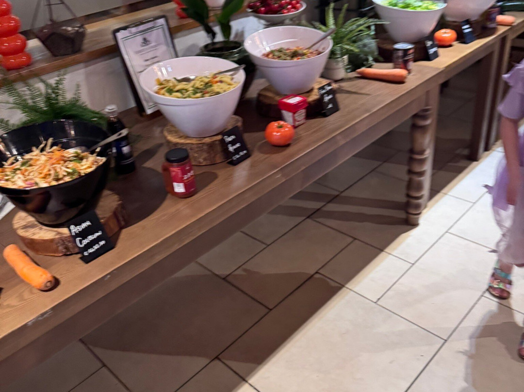 阿登森林酒店和乡村俱乐部主图