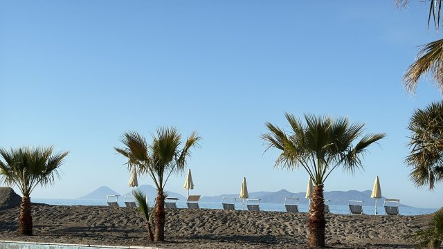 Nuovo Villaggio Simenzaru-泳池