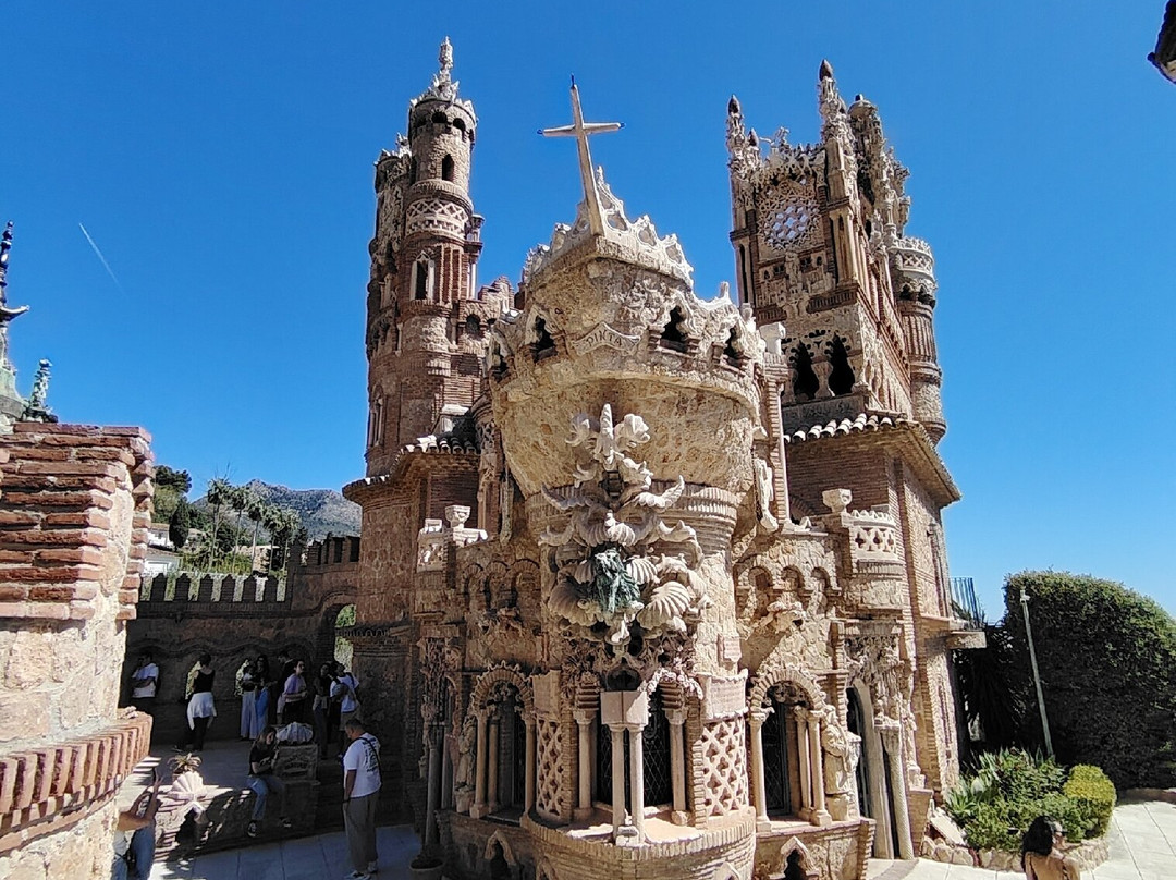 科罗马雷斯城堡-班纳玛德纳必去景点