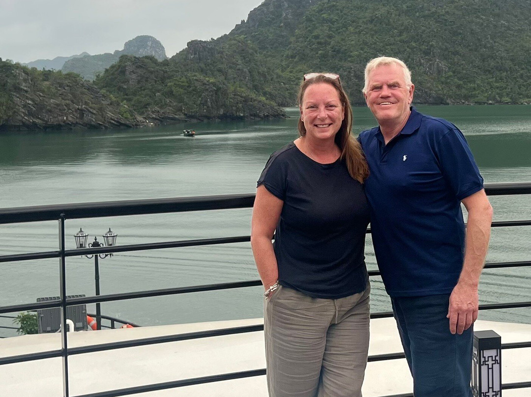 Diana Cruise-Ha Long City必去景点