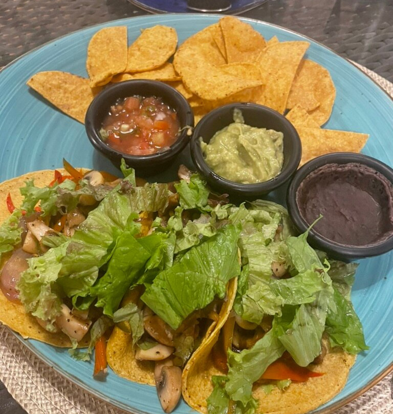 伊甸园酒店主图