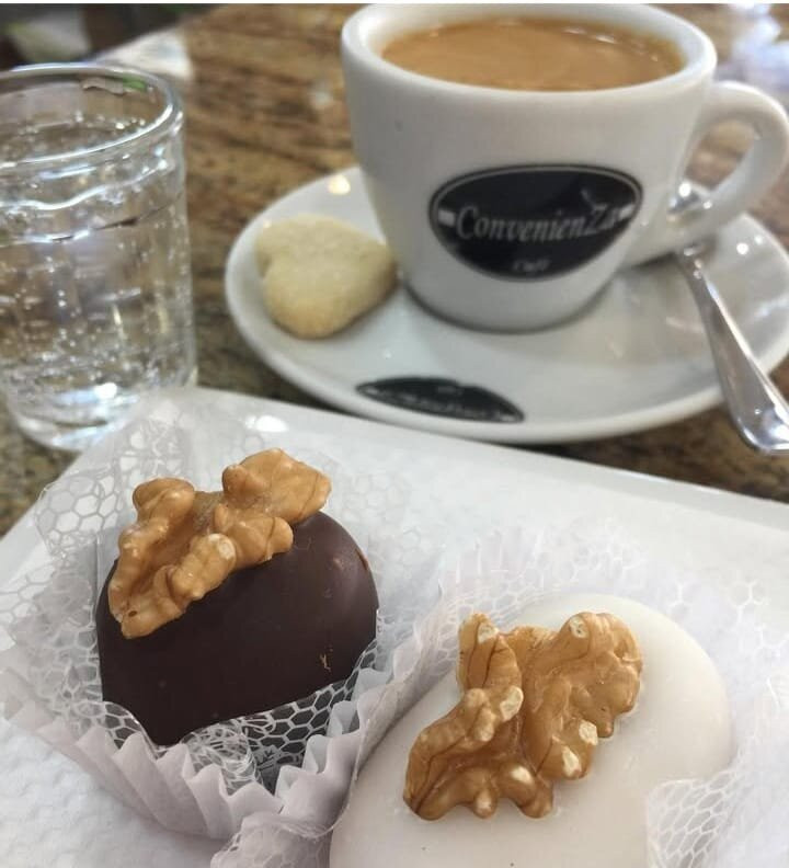 Convenienza Cafe