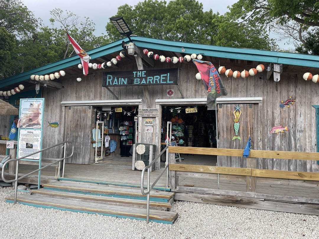 Rain Barrel Village-伊斯拉摩拉达必去景点