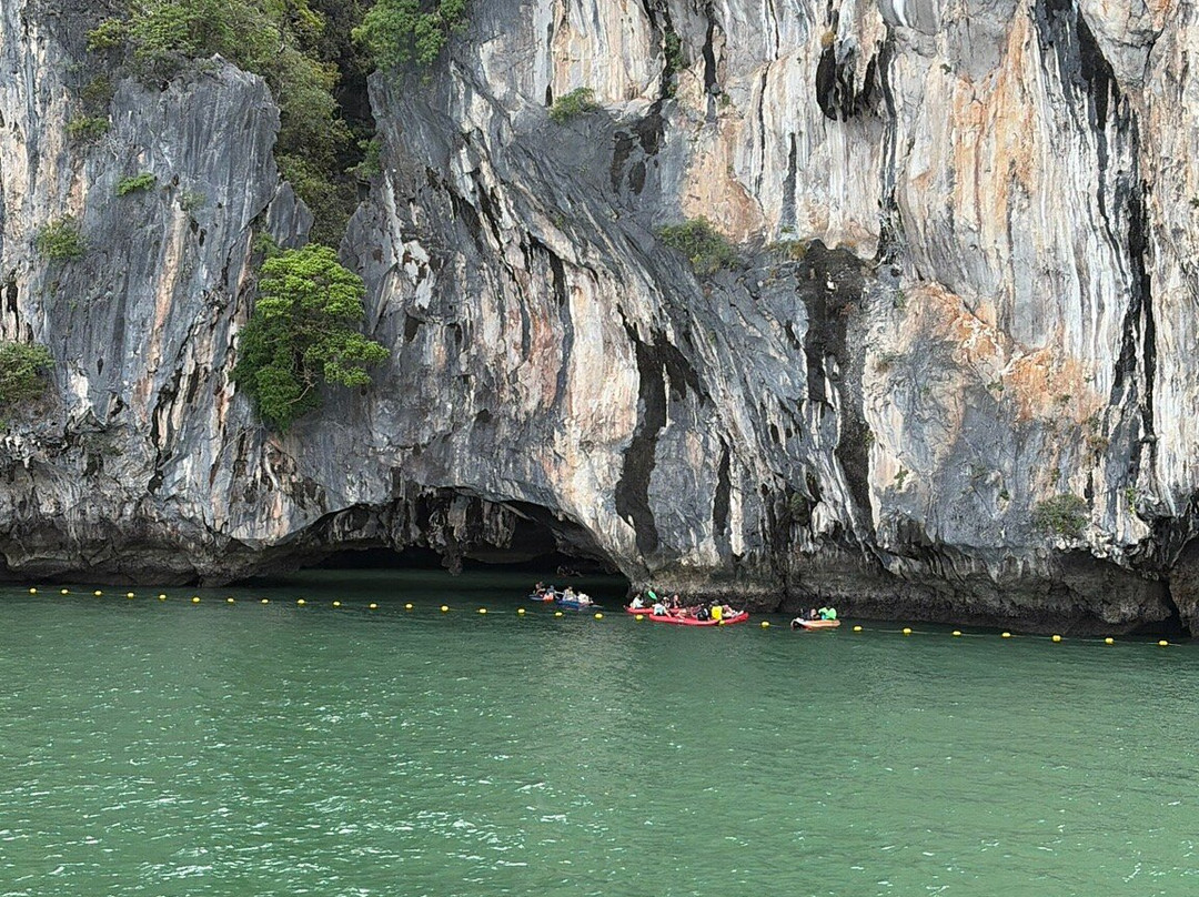 Amazing Canoeing-班巴克洛必去景点