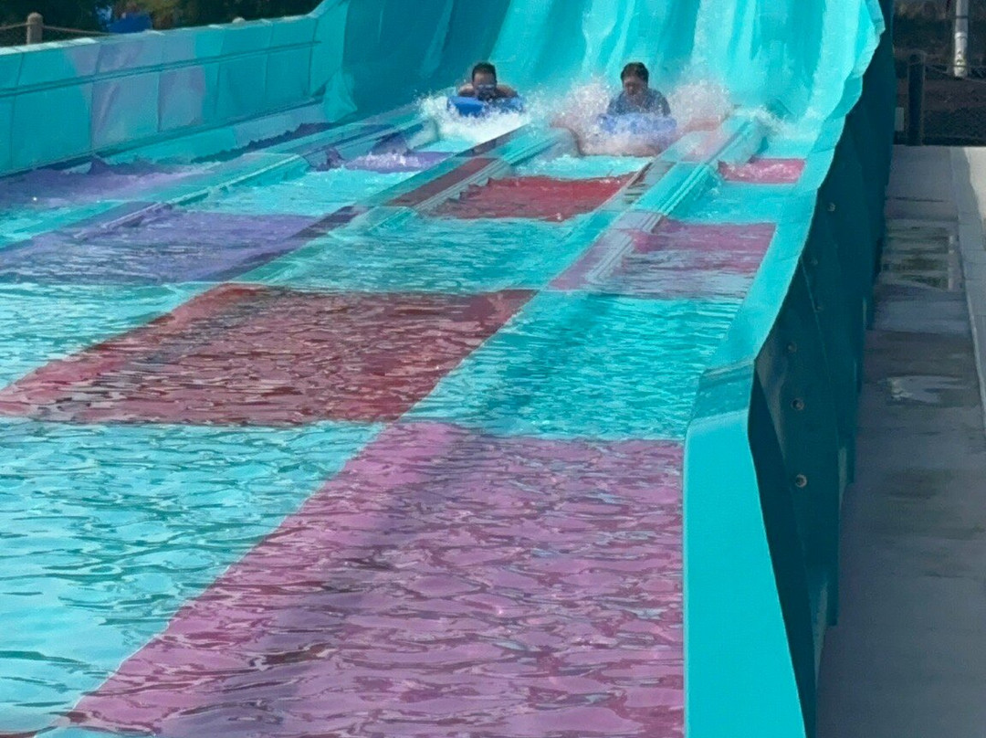Summer Waves Water Park-吉柯岛必去景点