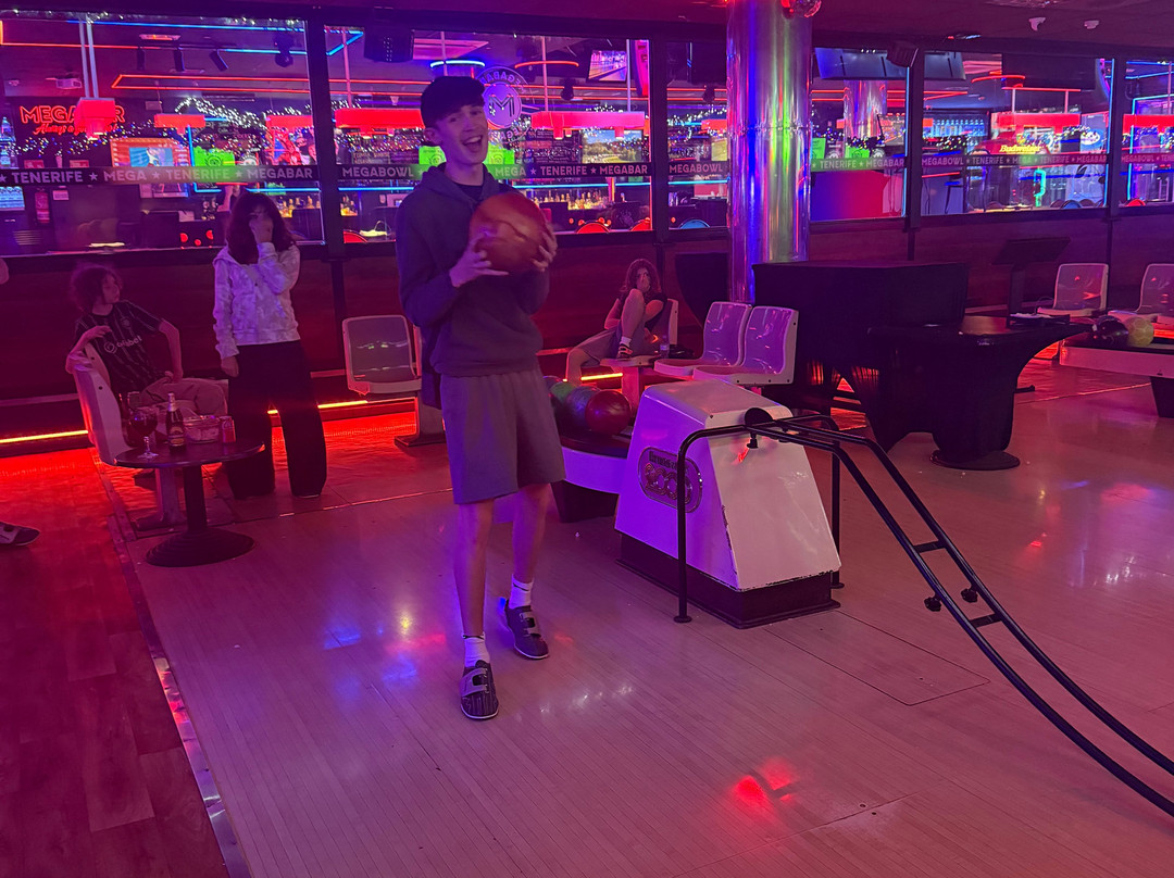 Megabowl Tenerife-特内里费岛必去景点