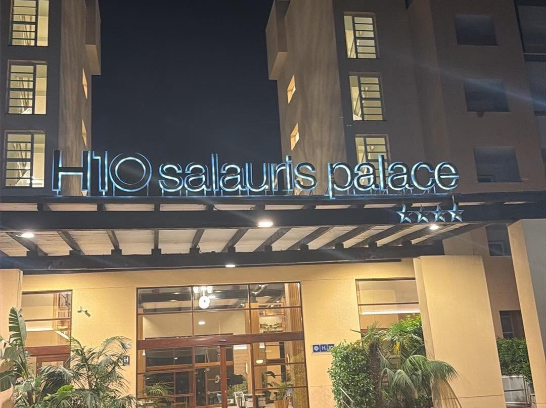 H10萨鲁皇宫酒店主图