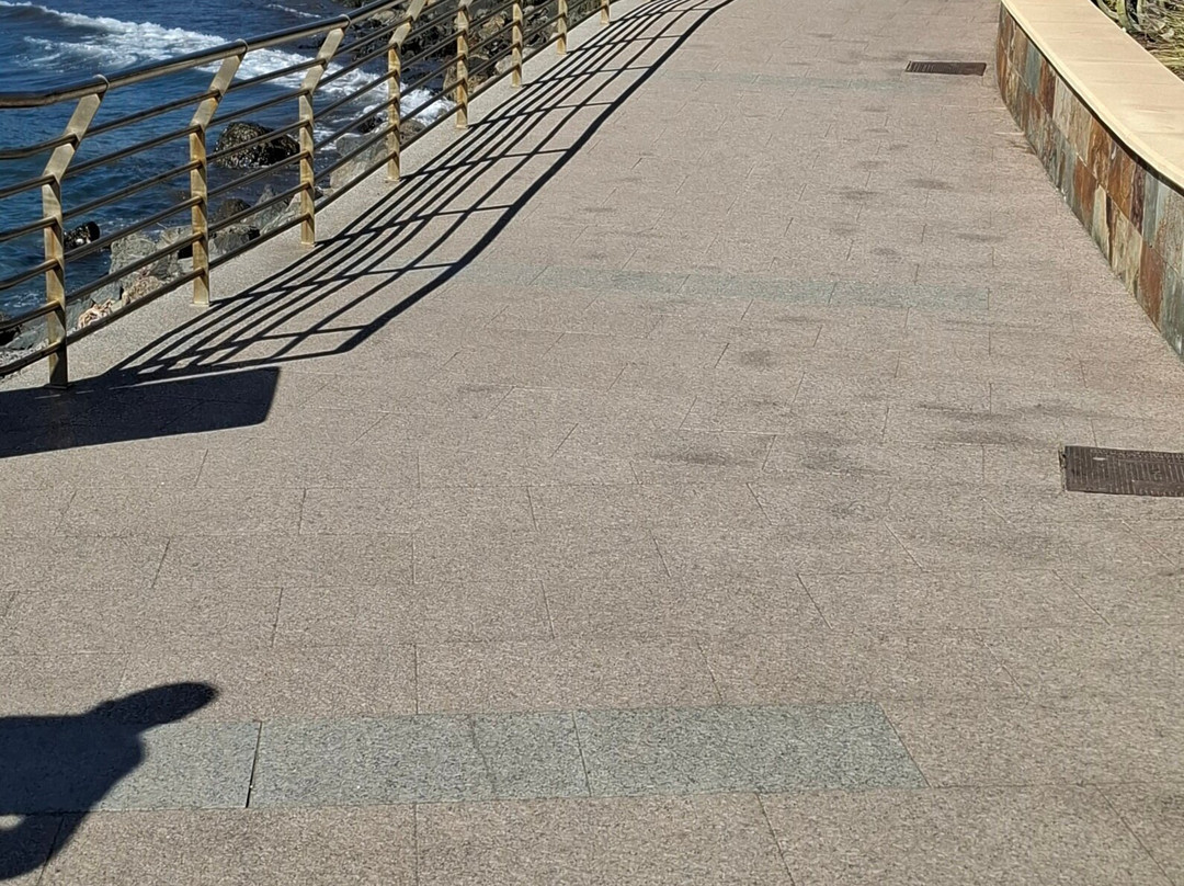 卡纳里亚海滩散步道-英国人海滩必去景点