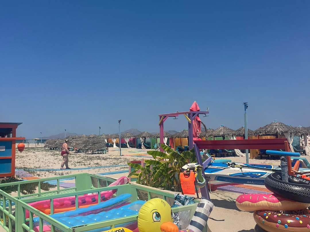 Happy Flamingo Beach-Tigaki必去景点