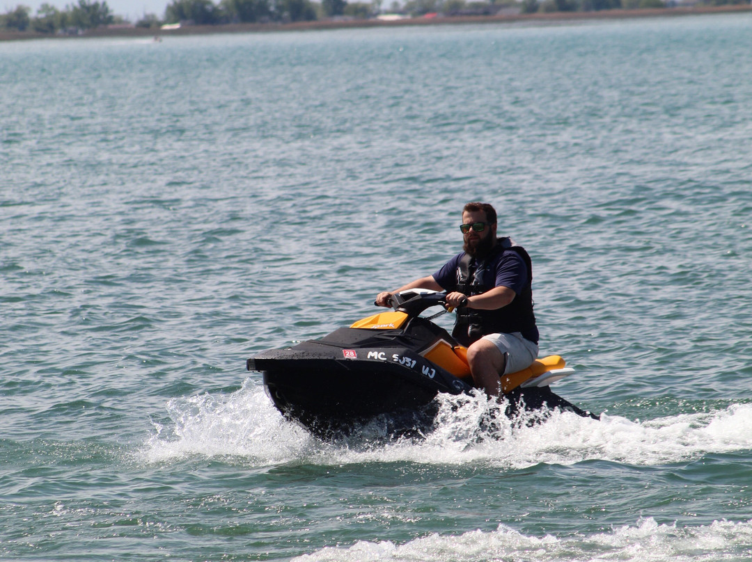 Lake St. Clair Boat Rentals-Fair Haven必去景点