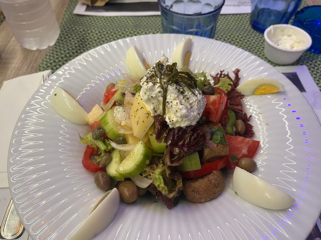 Marina Restaurant Cafe