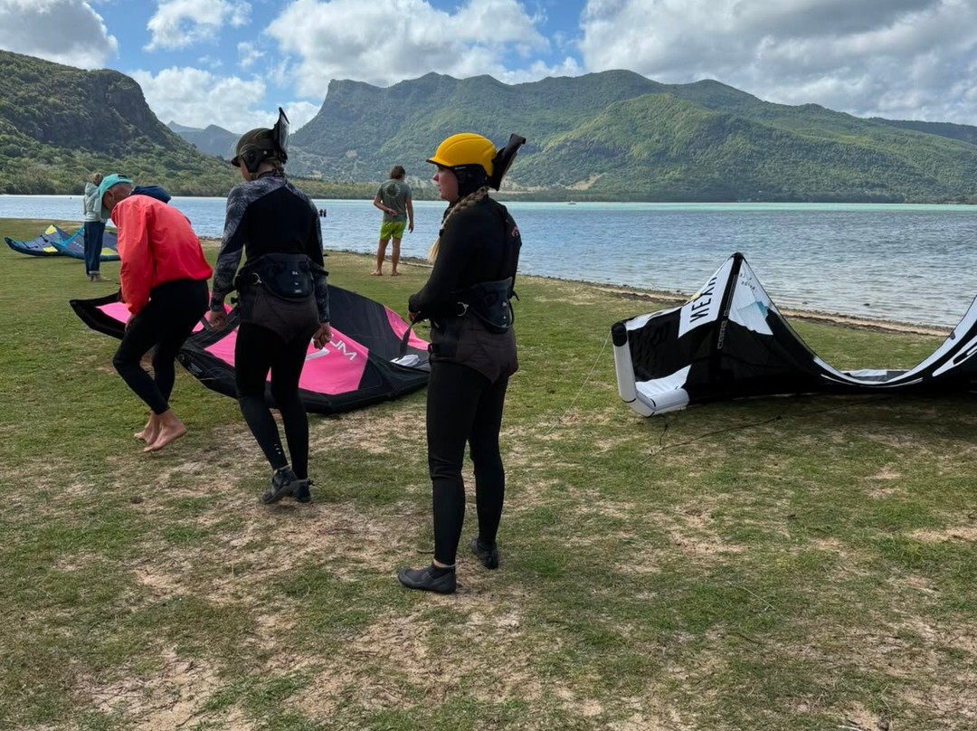 Airswitch Kitesurfing Mauritius-莫纳山必去景点