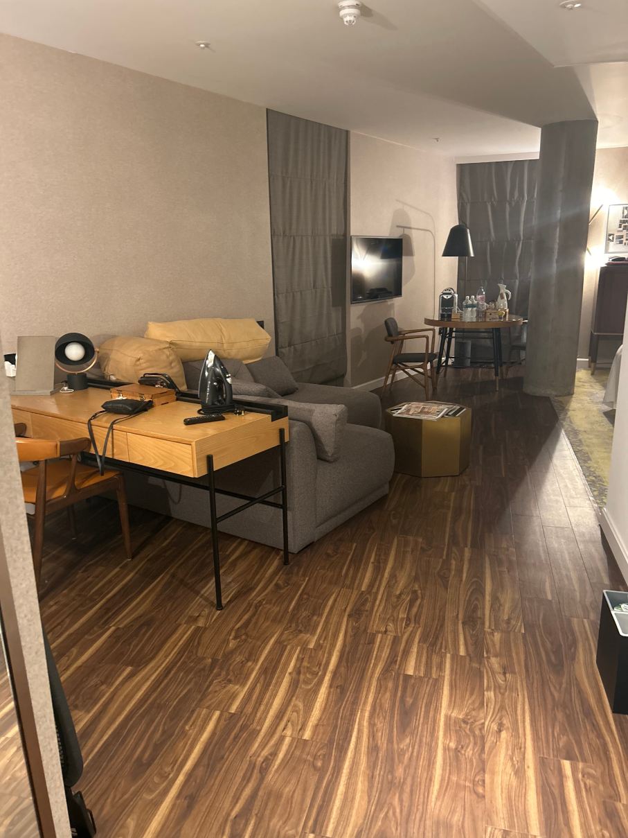 班克赛德傲途格精选酒店-旅行者