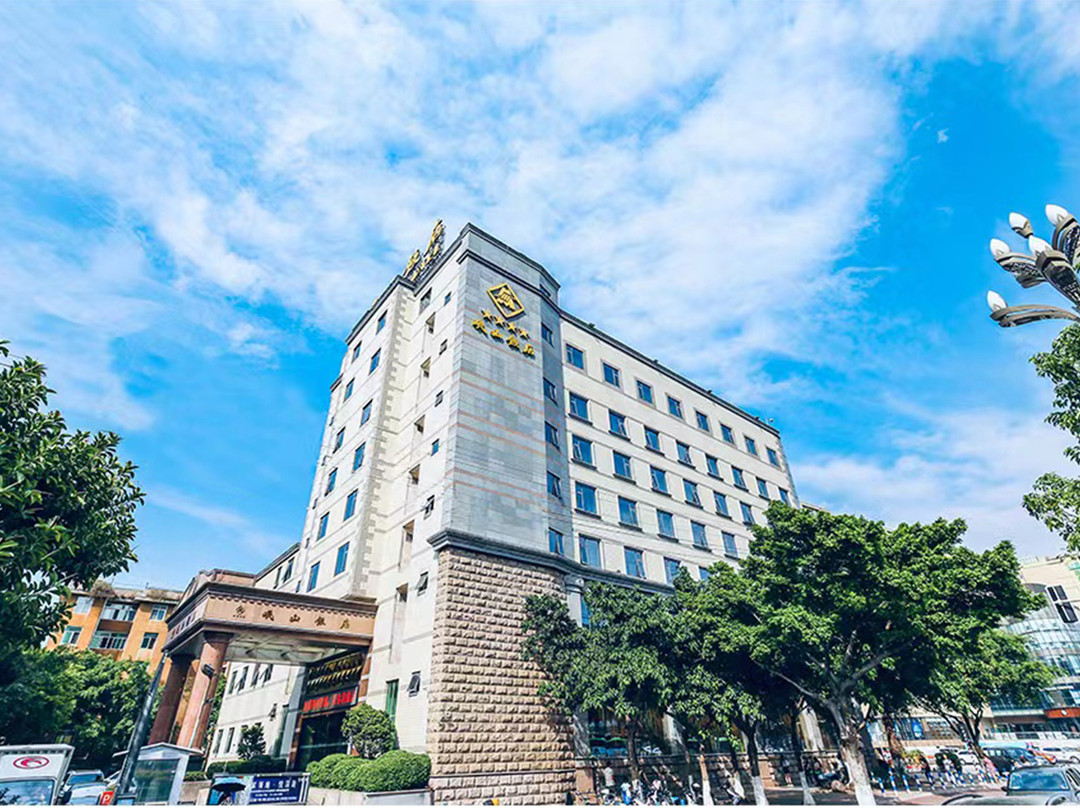 西昌岷山饭店(火把广场月亮湖湿地公园店)主图