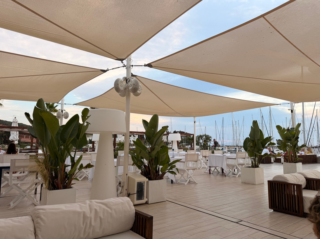 Marina Club & Inula Experience