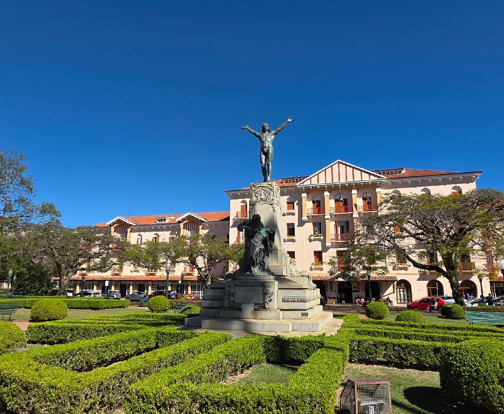 Praça Pedro Sanches-Pocos de Caldas必去景点