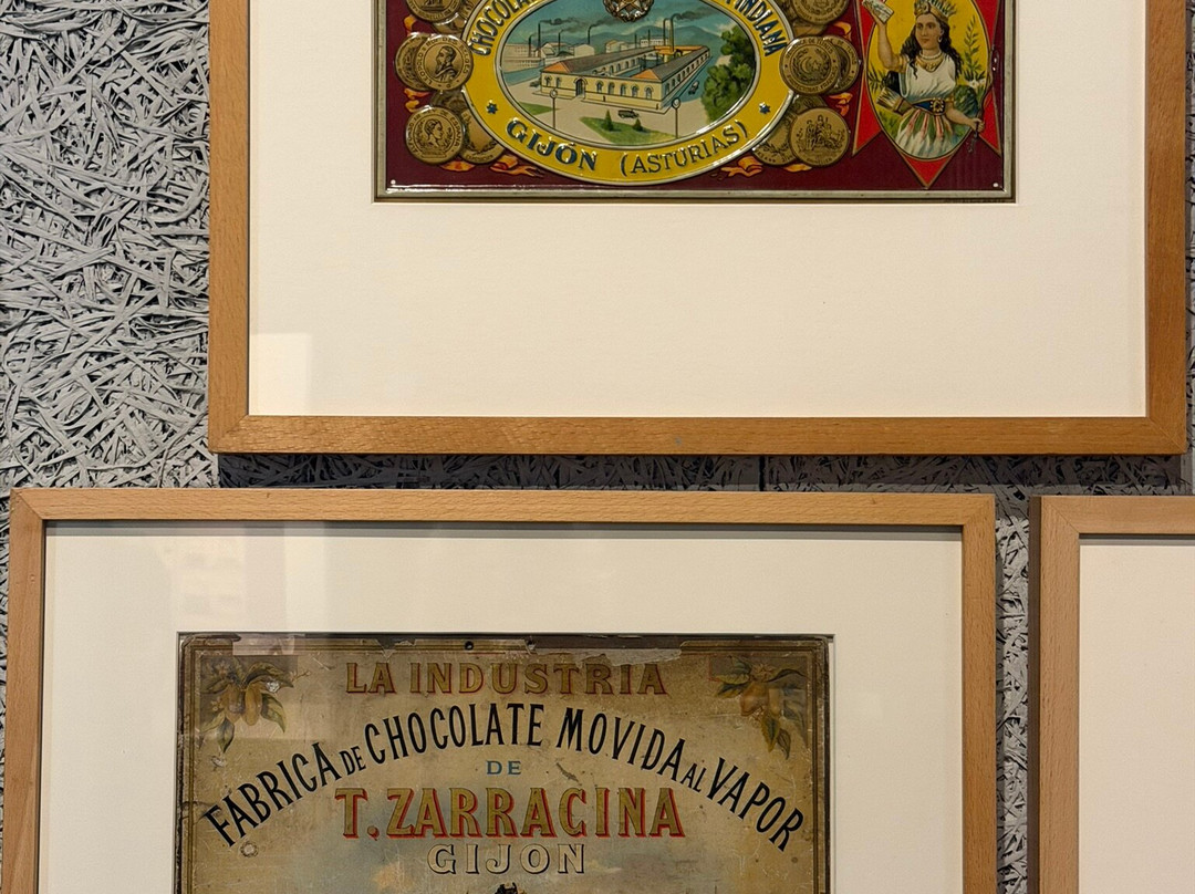 Muséu del Pueblu d'Asturies-希洪必去景点