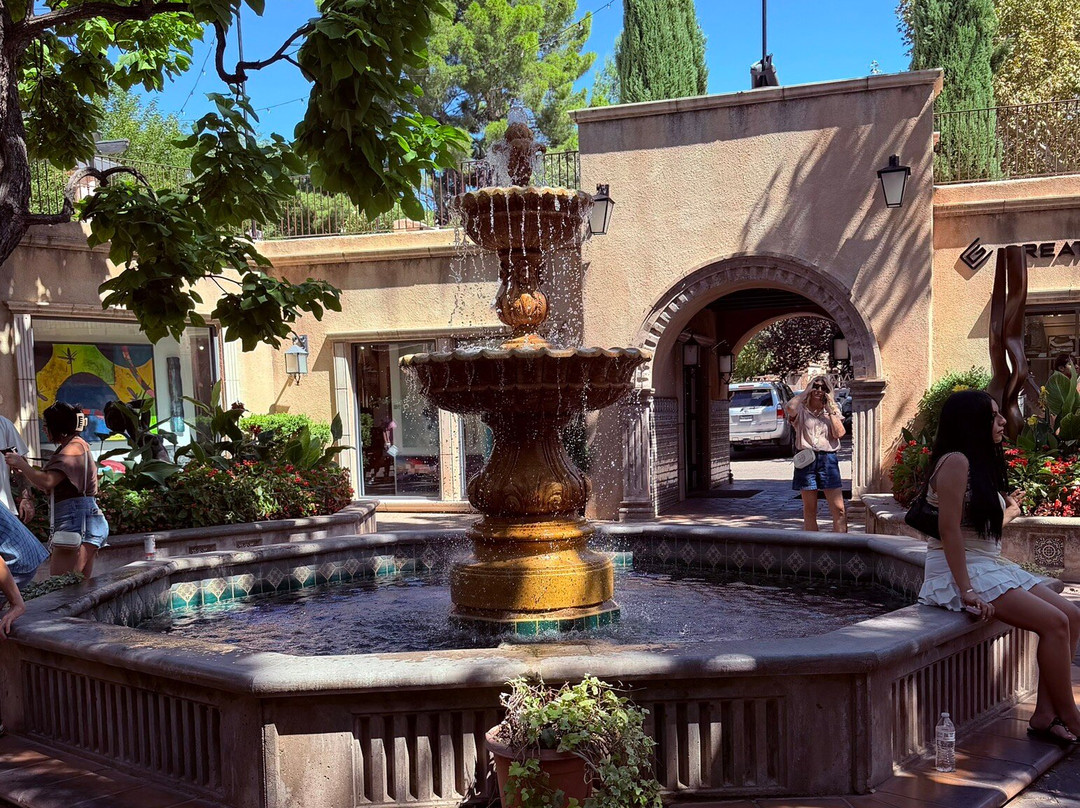 Tlaquepaque Arts & Shopping Village-塞多纳必去景点