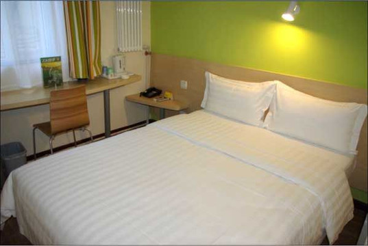 7天重庆第三军医大大坪医院店主图