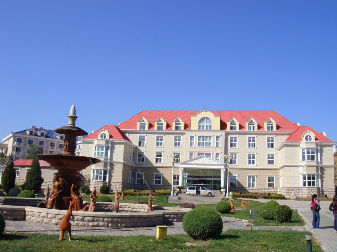 优龙红酒庄园-客卧