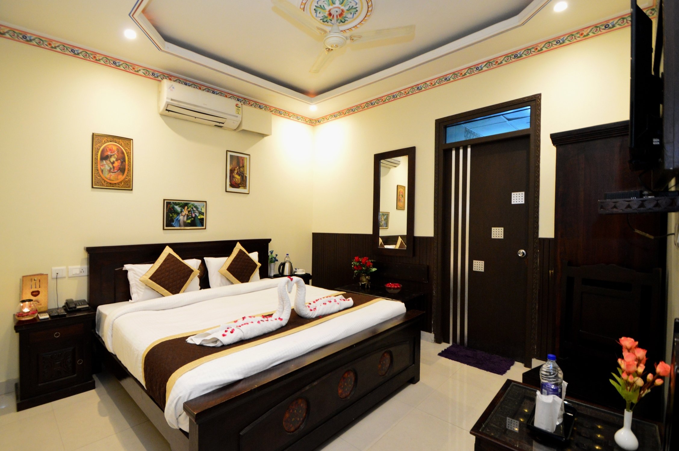 Hotel Surya Garh-官方