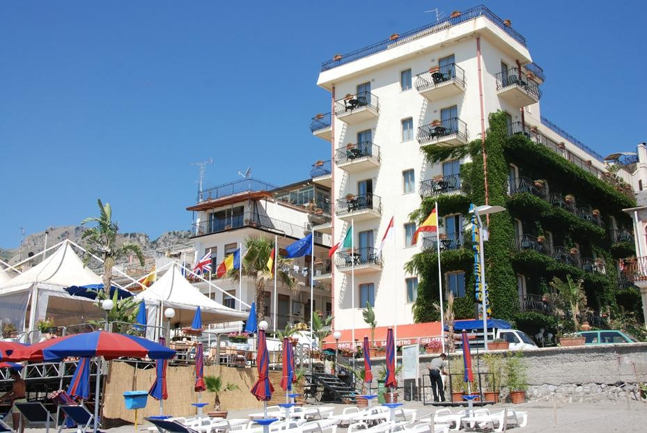 Letojanni酒店住宿-Hotel San Pietro Beach