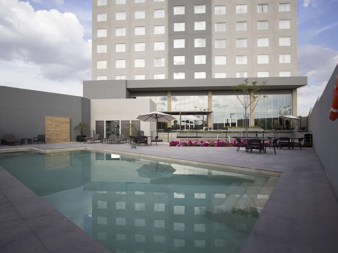 Fiesta Inn Suites Aeropuerto del Bajío主图