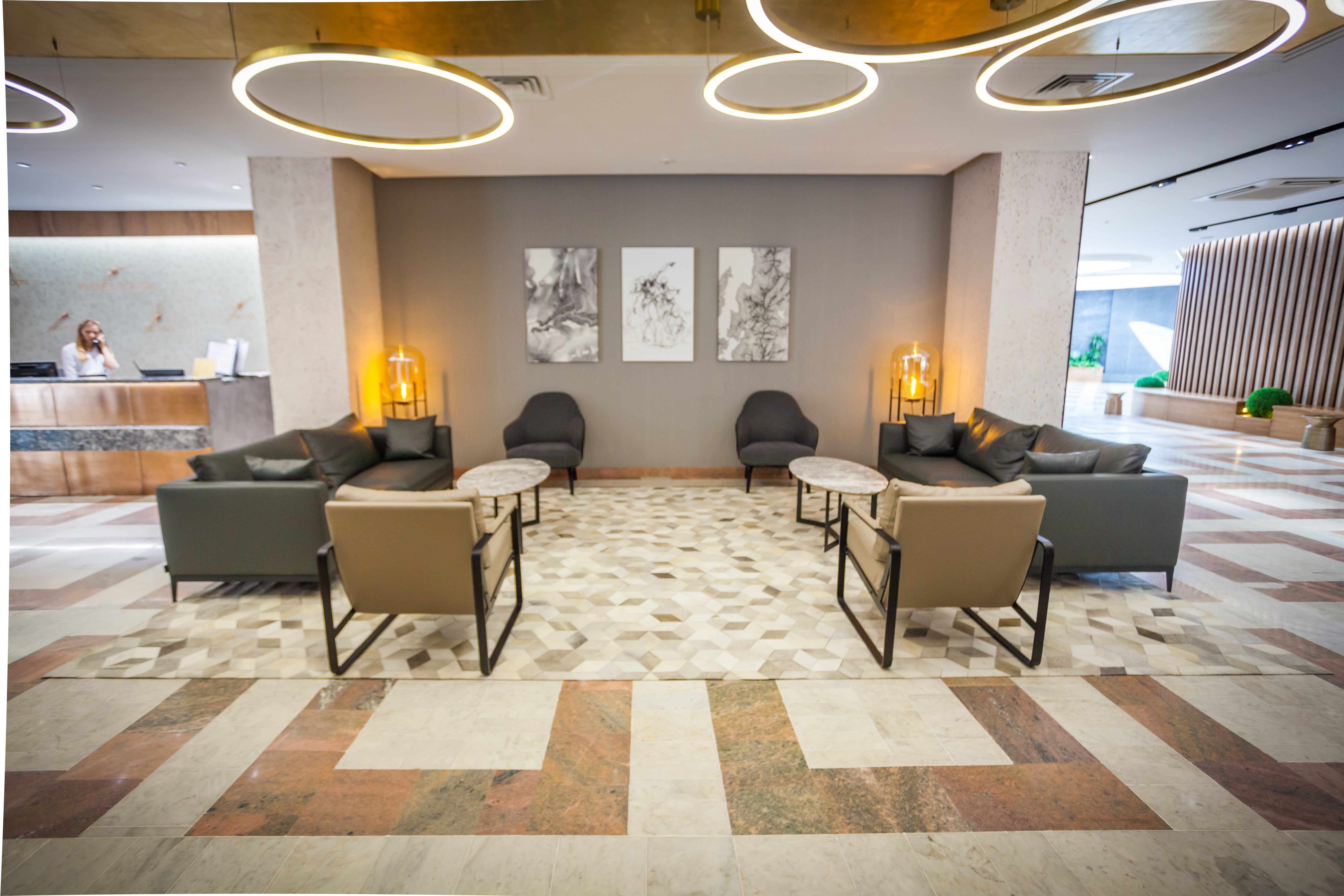 Intourist Hotel-官方