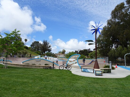 La Colonia Skate Park-索拉纳海滩必去景点