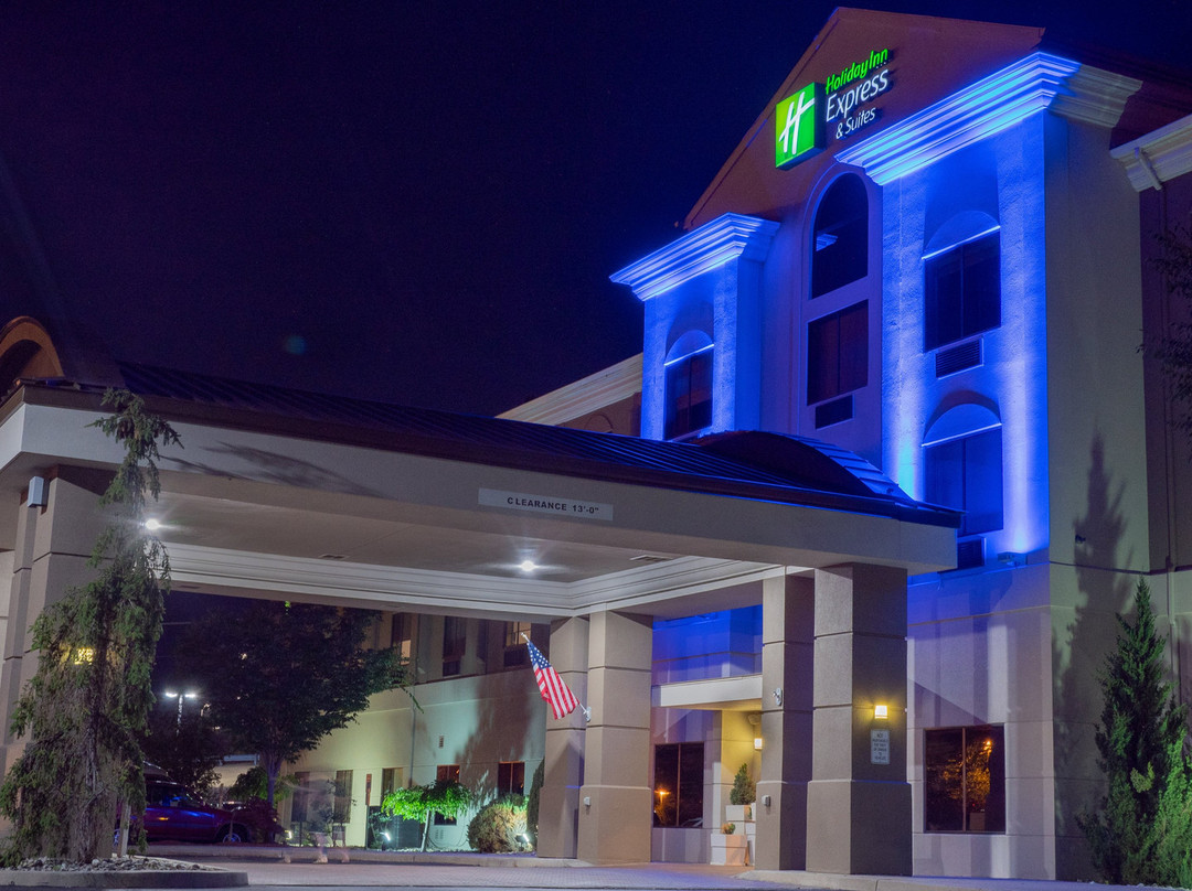 Holiday Inn Express & Suites Newton Sparta By IHG主图