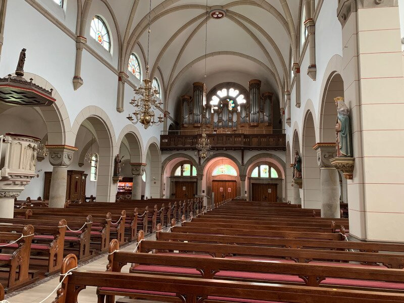 St. Laurentius Pfarrkirche景点图片