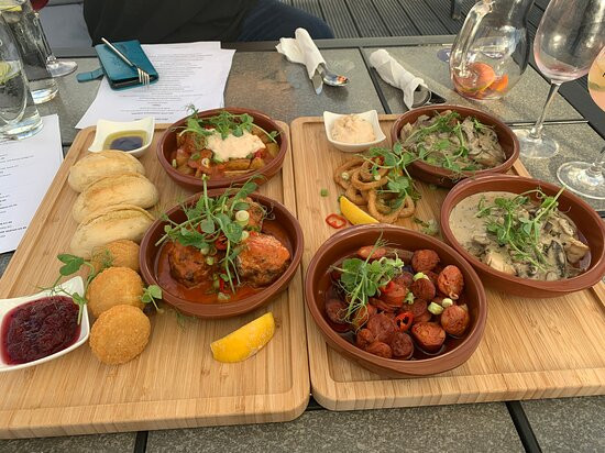 The Dee View Inn Pub-Heswall必去景点