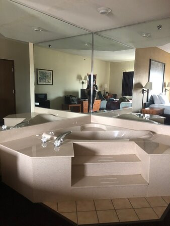 Super 8 by Wyndham Columbia East主图