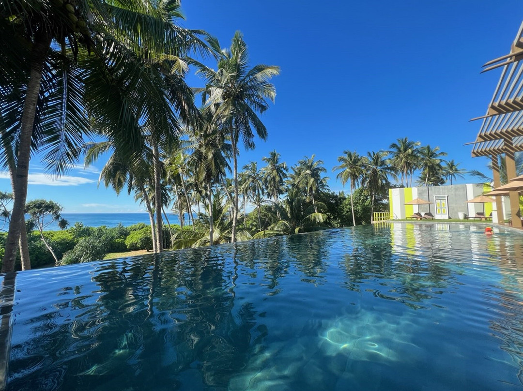 白金汉帕勒斯酒店