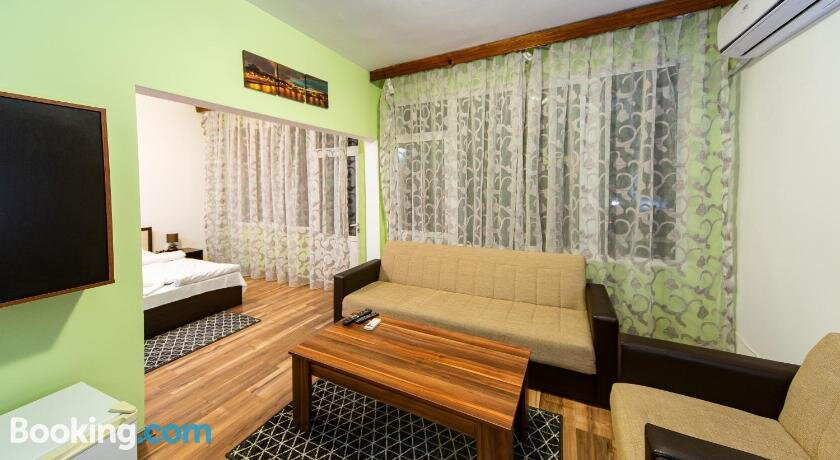 Hotel Tishina