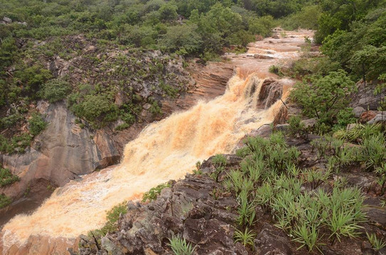探索Oliveira Dos Brejinhos