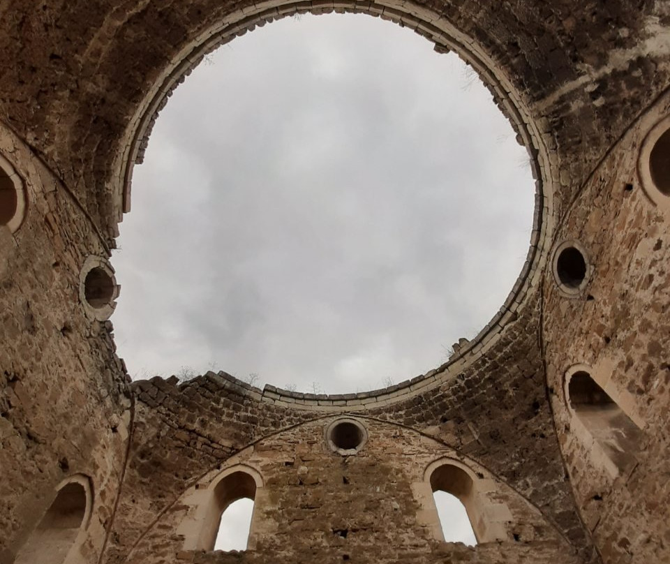 Eski Sarai Jami Mosque-Pionerskoye必去景点