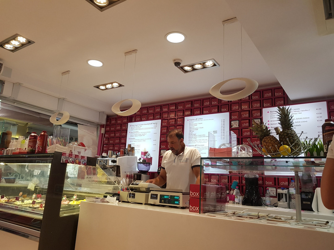 Apolpena餐馆和美食-Chillbox Frozen Yogurt & Juicy Spoons