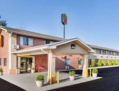 Horse Cave酒店住宿-Super 8 by Wyndham Munfordville KY