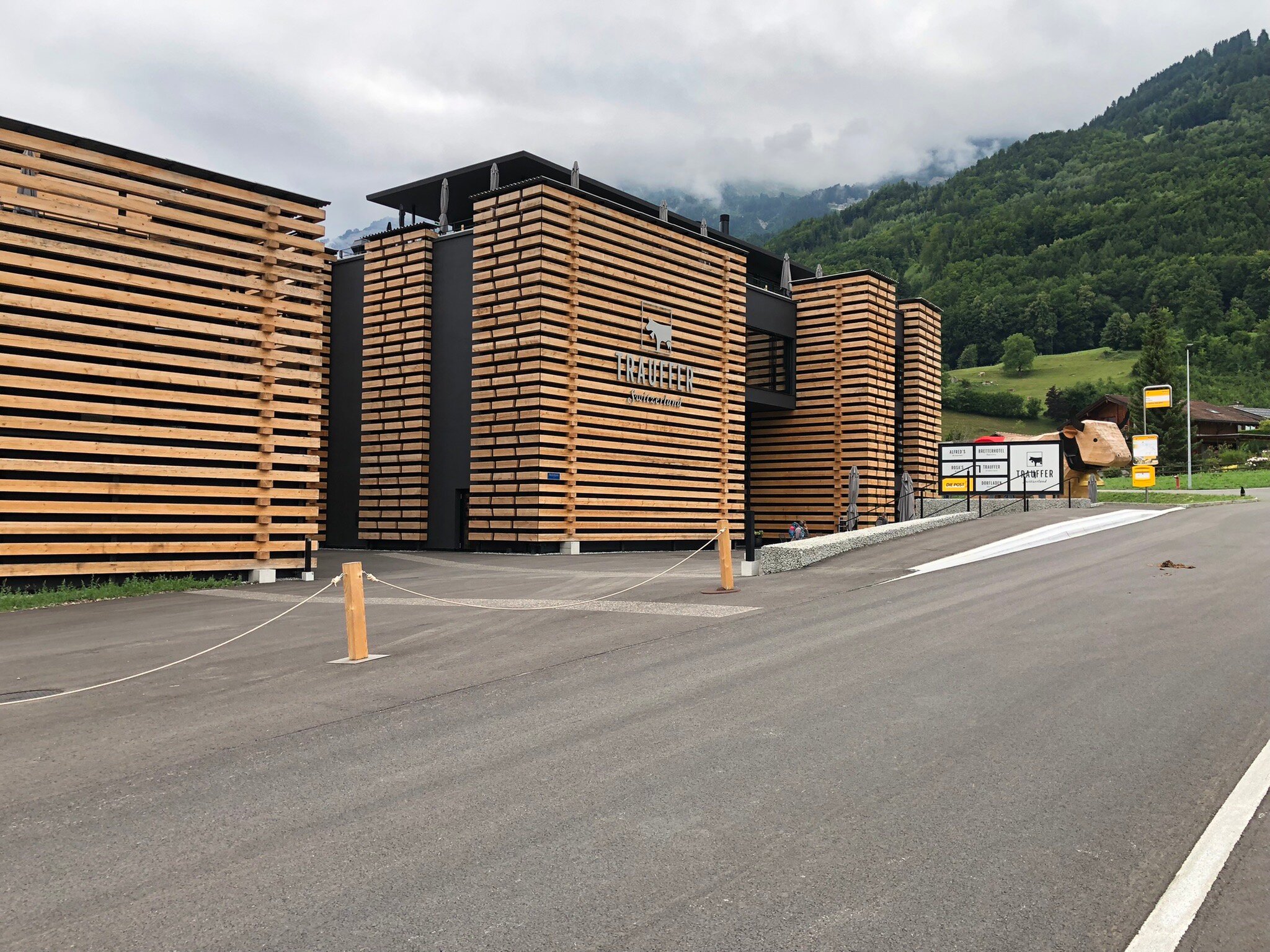 Bretterhotel - Trauffer Switzerland-官方