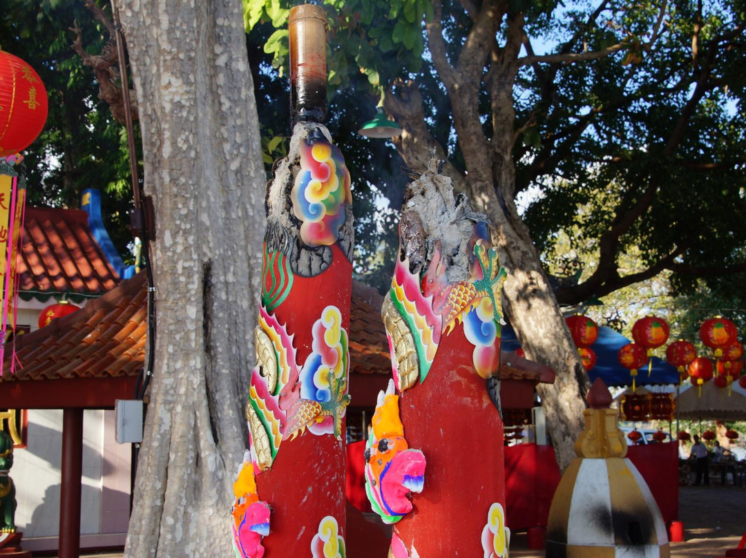 Pakse Chinese Temple景点图片