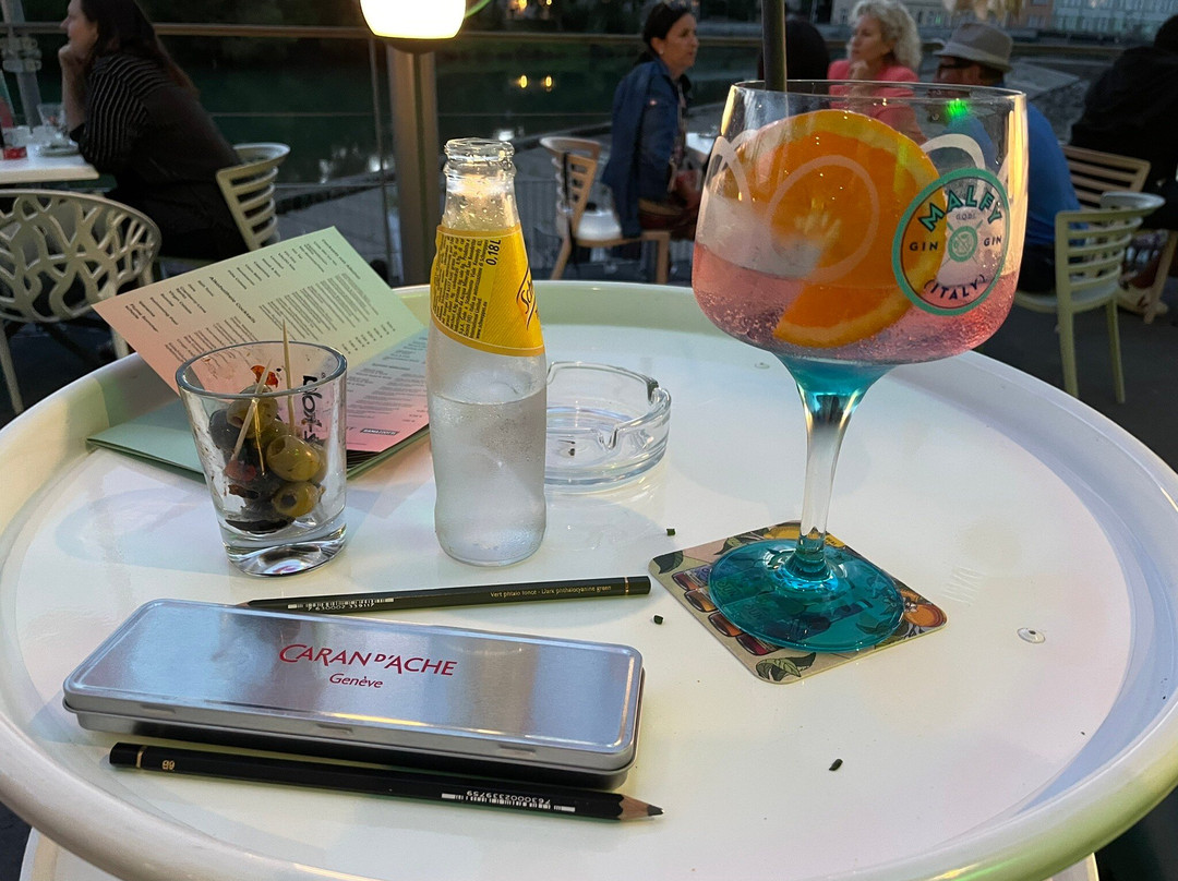 Fiume Sommerbar